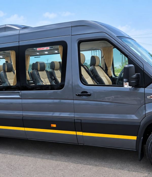 Force Urbania on rent in Agra - Agra Cabs